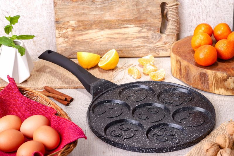 Patelnia do jajek i placków zdjęcie 5