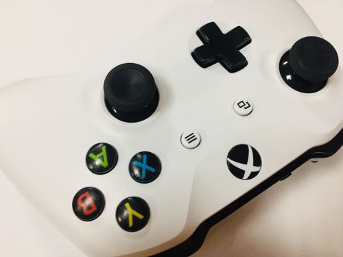 Oryginalny pad Xbox One S nowy model jack Biały na Arena.pl