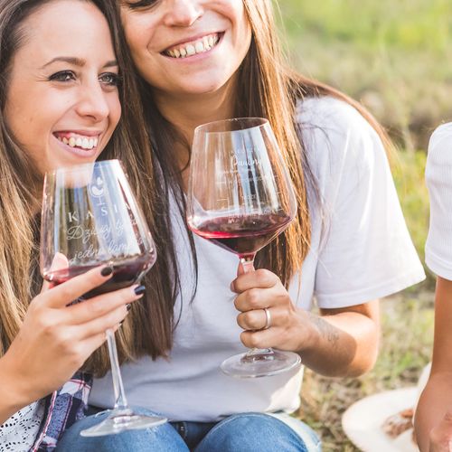 Kieliszek do wina XXL 860 ml MEGA z GRAWEREM dla niej z pudełkiem na Arena.pl