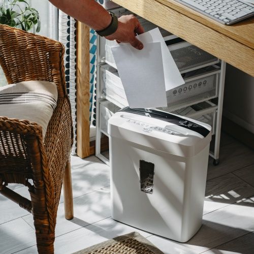 AD 1037 White Niszczarka do dokumentów na Arena.pl