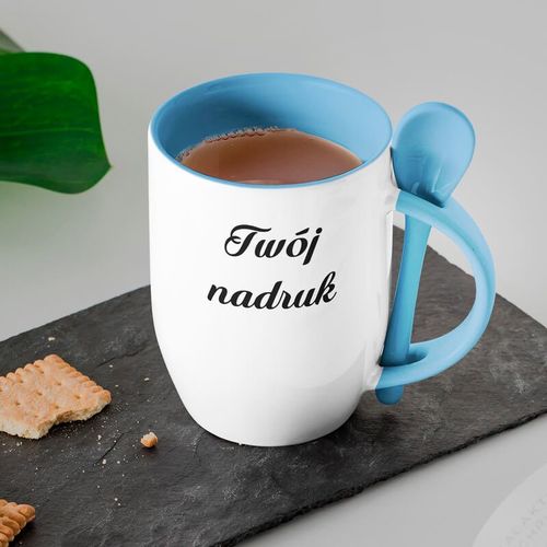 Kubek z łyżeczką z Twoim nadrukiem - niebieskie wnętrze, uszko i łyżeczka na Arena.pl