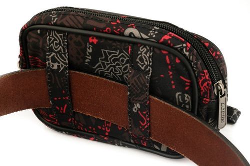 Rewelacyjna, poręczna, męska saszetka, wykonana z trwałego materiału - Loren na Arena.pl