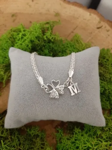 Srebrna bransoletka koniczynka LITERKA PUDEŁKO 925 na Arena.pl