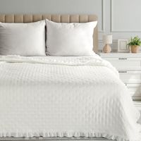 Narzuta pikowana Libi 3 220X240 cm kremowa mikrofibra z falbaną hotpress