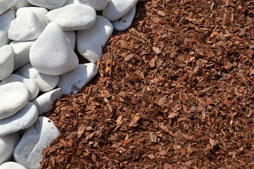 Kora Sosnowa Drobna 80L ściółka naturalna do ogrodu ochrona roślin na Arena.pl