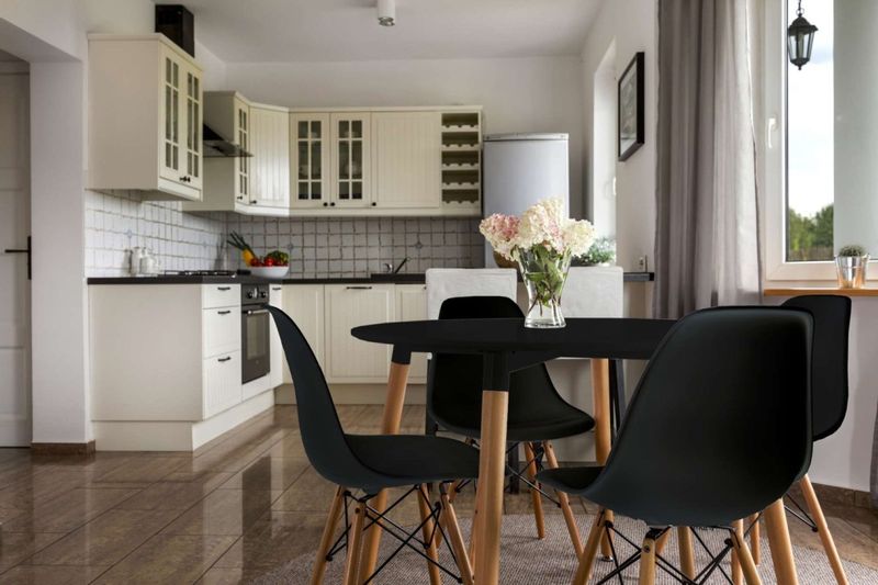 Krzesło nowoczesne Milano DSW PP czarny zdjęcie 5