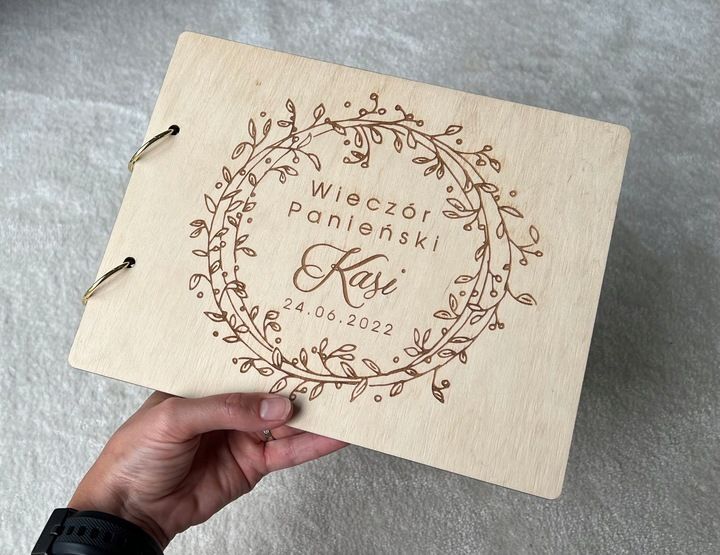 DREWNIANY ALBUM WIECZÓR PANIEŃSKI PREZENT zdjęcie 2