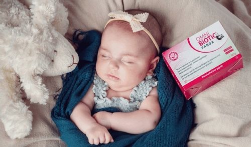 OMNi-BiOTiC PANDA - wsparcie mam w ciąży i niemowląt na Arena.pl