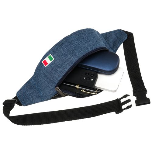 niebieska saszetka zawieszona na regulowanym pasku, zapinana suwakiem na Arena.pl