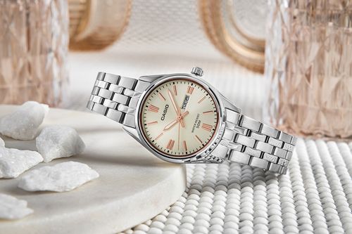 Zegarek Damski CASIO LTP-1335D-9AVDF + BOX na Arena.pl