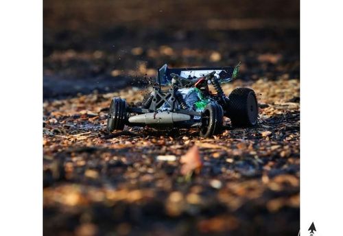 ECX Boost Buggy 2WD V3 1:10 RTR biały na Arena.pl