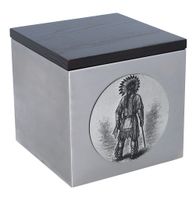 Urna na prochy z postacią indianina Tabliczka / Nie