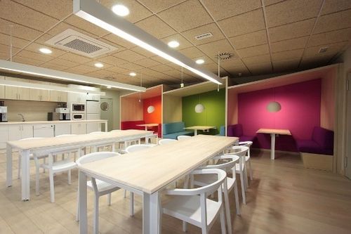 Krzesło peach białe na Arena.pl