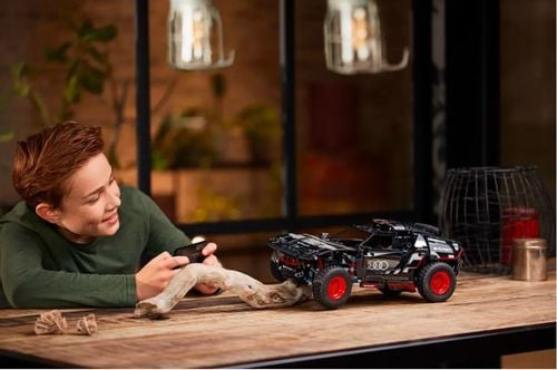 Klocki Technic 42160 Audi Rs Q E-Tron na Arena.pl