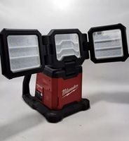 Lampa przenośna bezprzewodowa LED bezprzewodowa LED M18MDTL-0, 18V, czas