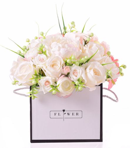 Flower box krem brzoskwinia róż na Arena.pl