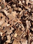 ZRĘBKA DRZEWNA LIŚCIASTA DĘBOWA NATURALNE PODŁOŻE DO OGRODU 60L 10 KG