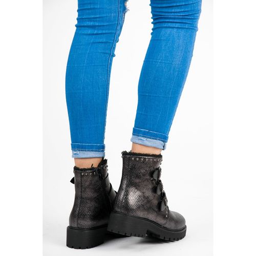 Workery z klamrami r.38 na Arena.pl