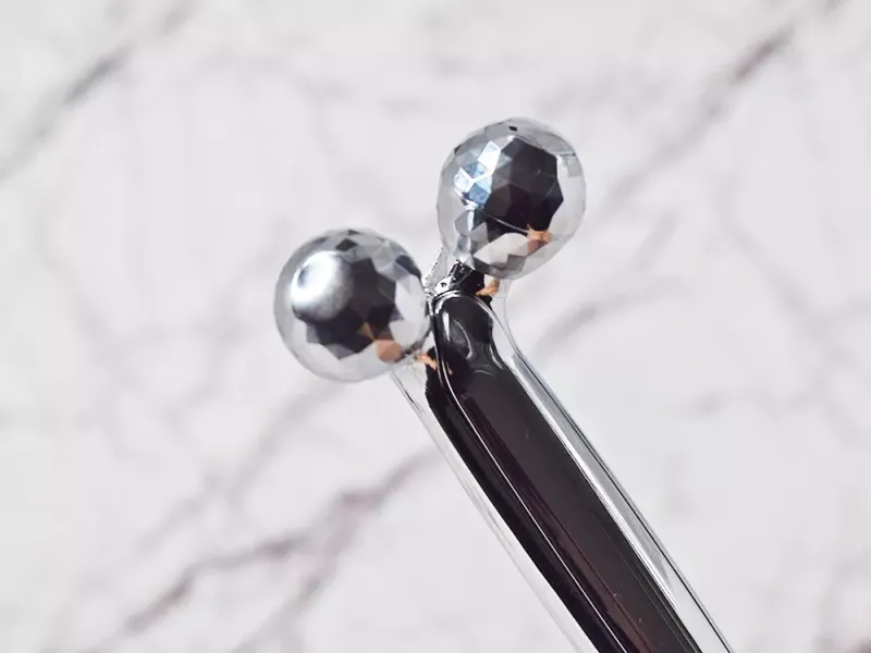 Masażer do ciała twarzy obrotowy 3d ujędrniający zdjęcie 5