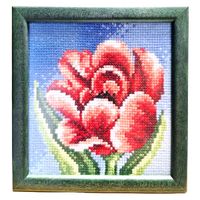 Haftowany Kwiat w Ramie za Szkłem - Rękodzieło do Wnętrz