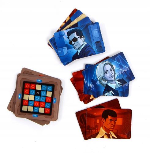 Tajniacy Bez Cenzury gra planszowa polegająca na skojarzeniach 4 - 8 osób, na Arena.pl