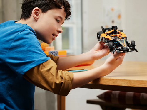 LEGO Technic NEOM McLaren Formula E Race Car 42169 | Bolid wyścigowy 9+ na Arena.pl