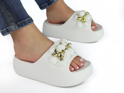 Białe klapki na platformie gumowe lekkie 40-41 na Arena.pl