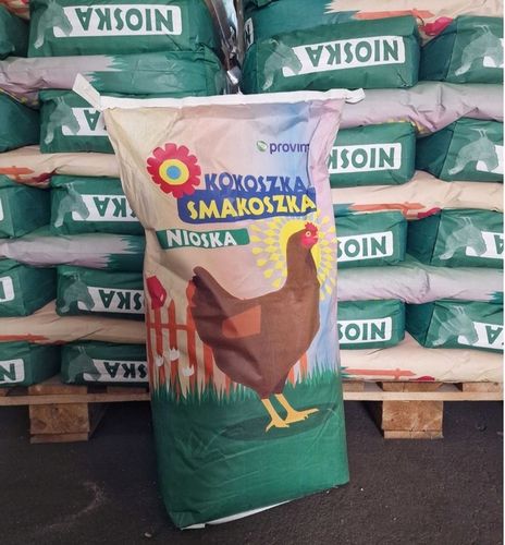 PASZA DLA KUR NIOSEK Kokoszka Smakoszka SYPKA Kury dzióbią AŻ KORYTKO PĘKA! na Arena.pl