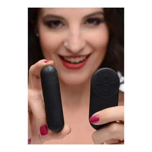 xr brands bang bullet - miniaturowy wibrator z pilotem, silikon, fioletowy na Arena.pl