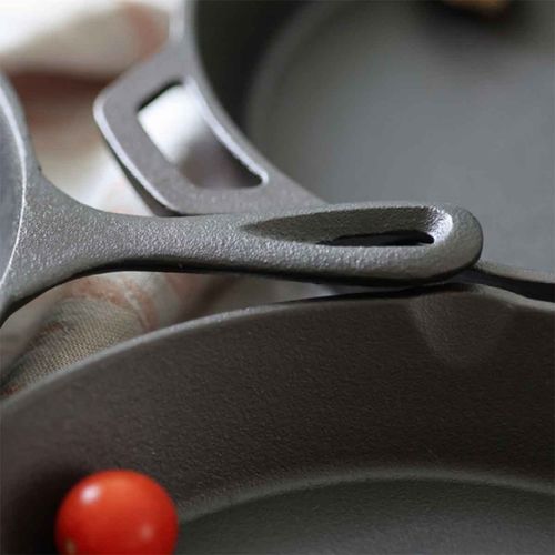 patelnia żeliwna hage 31cm z uchem indukcja na Arena.pl