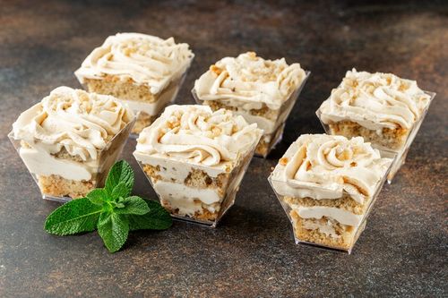 Pucharki Kwadratowe do Deserów 120ml 50szt na Przekąski Desery Pojemniki na Arena.pl