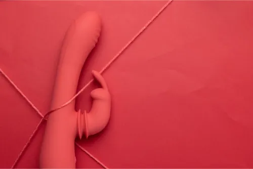 loveline brighto red - wibrujący masażer punktu g i stref zewnętrznych na Arena.pl