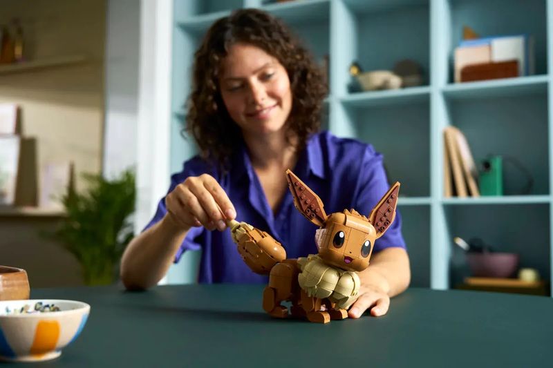 72151 - LEGO Pokémon - Eevee zdjęcie 10