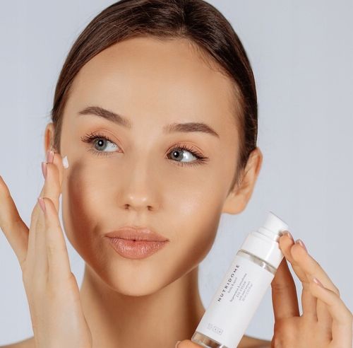 PRZECIWZMARSZCZKOWY Krem pod oczy nawilżający WYGŁADZAJĄCY 30 ml NUTRIDOME na Arena.pl