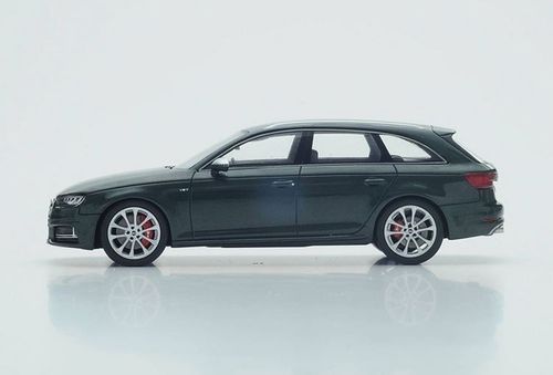 SPARK Audi S4 Avant 2016 (black) na Arena.pl