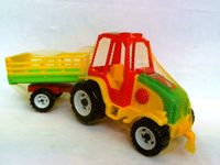 Traktor z przyczepa 404 50404