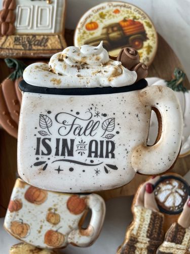 CIASTKO LUKROWANE KUBEK KAWOWY FALL IS IN THE AIR na Arena.pl