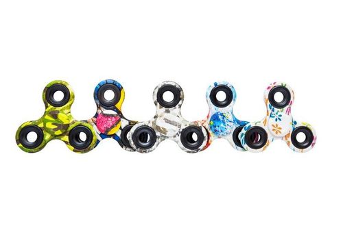 Fidget spinner z nadrukiem 7,5 cm różne wzory na Arena.pl