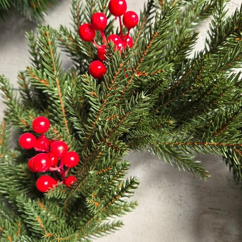 Wianek świąteczny ŚWIERK NATURA jarzębina PE dekoracja drzwi stół wieniec na Arena.pl