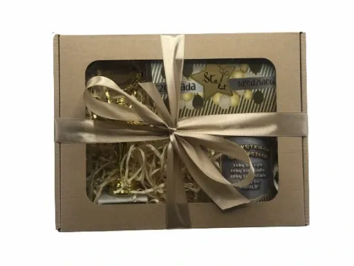 Prezent Na Urodziny 18-99 Zestaw Kosz Prezentowy Statuetka Kubek Czekolada zdjęcie 10