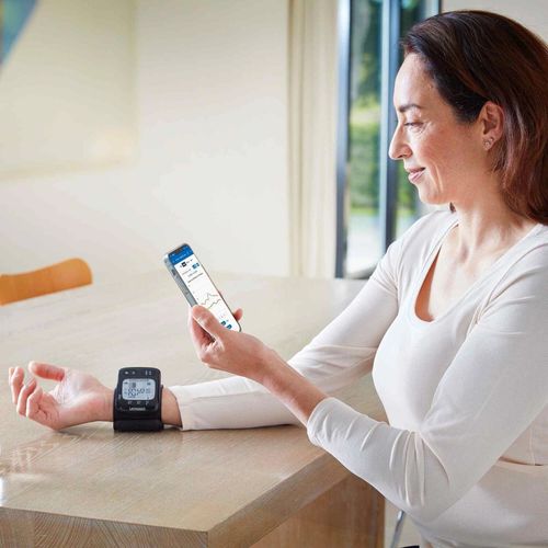 Ciśnieniomierz nadgarstkowy RS7 INTELLI IT aplikacja, Bluetooth, OMRON na Arena.pl