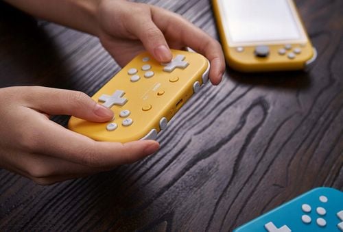 Kontroler bezprzewodowy 8BITDO Lite BT Żółty na Arena.pl