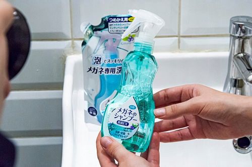 OPAKOWANIE UZUPEŁNIAJĄCE Japoński SZAMPON DO OKULARÓW Mięta-Jagoda 160ml na Arena.pl