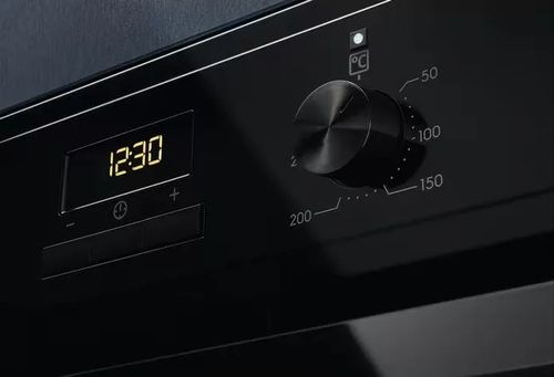 Piekarnik elektryczny Electrolux EOF3H50BK Czarny na Arena.pl
