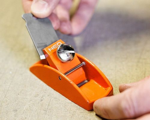 Mały mini strug ręczny metalowy do drewna 89x35 mm NEO na Arena.pl