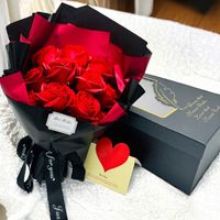 RÓŻE MYDLANE PREZENT NA DZIEŃ BABCI PŁATKI RÓŻ FLOWER BOX BUKIET KWIATÓW