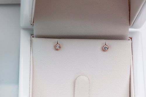 kolczyki z różowego złota z brylantami - krd2556 na Arena.pl