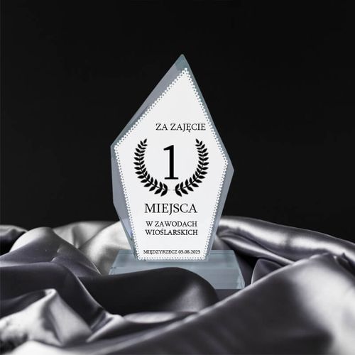 Kryształowa statuetka z podstawką nagroda z Twoim nadrukiem na Arena.pl