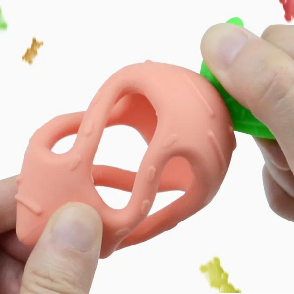 GRYZAK DLA DZIECI RZODKIEWKA Z UCHWYTAMI POMARAŃCZ zdjęcie 3