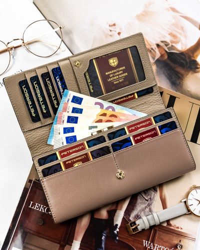 duży portfel damski z wężowym wzorem - peterson na Arena.pl